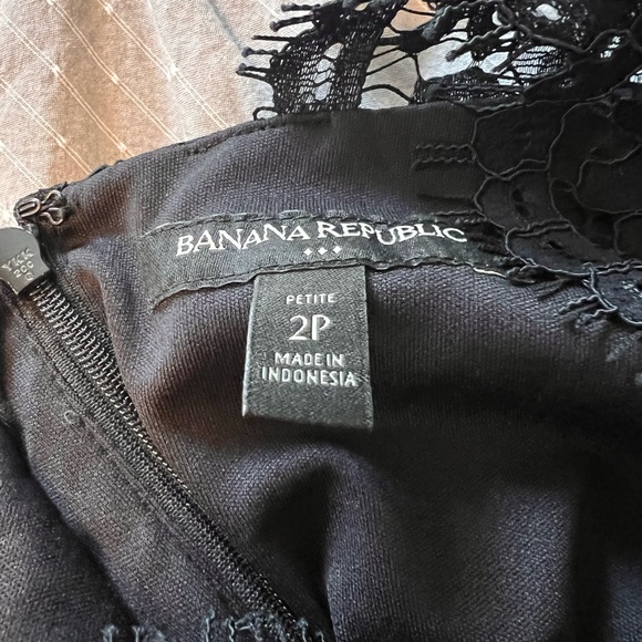 Black lace Banana Republic dress - Picture 3 of 3
